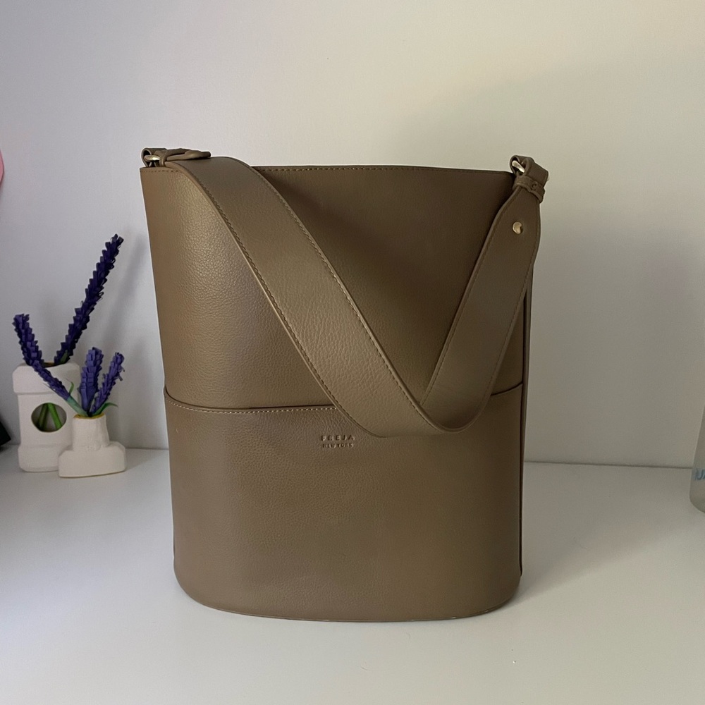 Freja New York -Tall Tote